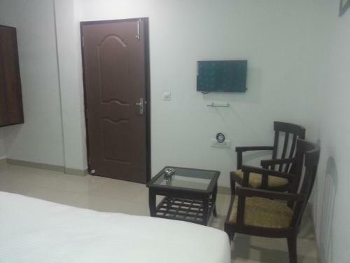 Hotel Regal, Jabalpur