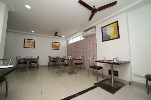 Hotel Regal, Jabalpur