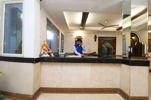 Oyo 29788 Hotel Tushar Palace