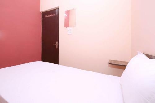 Oyo Flagship 47507 Hotel Chandra