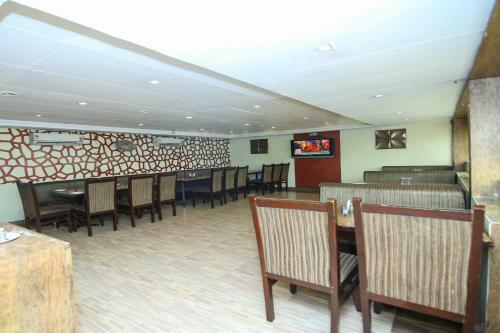 Oyo 2155 Hotel Wardhman