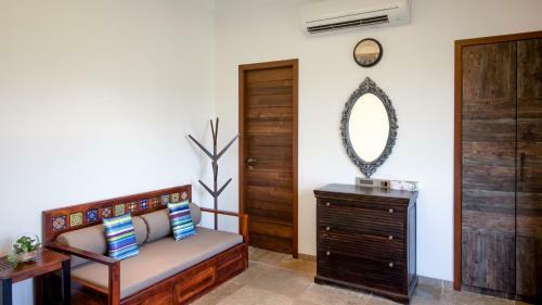 Villa Saffronstays Arezu