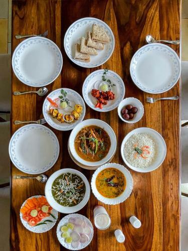 Villa Saffronstays Arezu