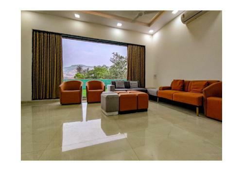 Villa Luxpour 6bhk