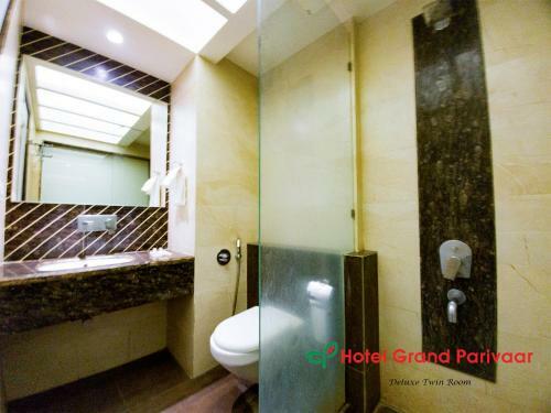 Hotel Grand Parivaar