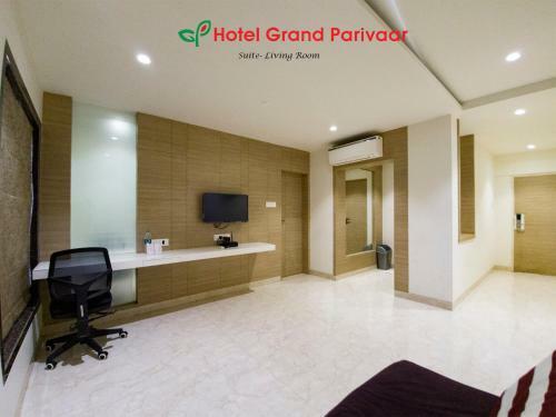 Hotel Grand Parivaar