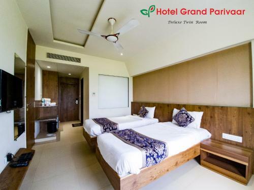 Hotel Grand Parivaar