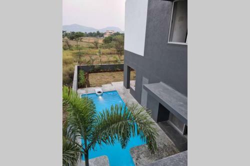Nek Villa With French Pool