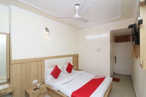 Oyo 35806 Hotel Himgiri