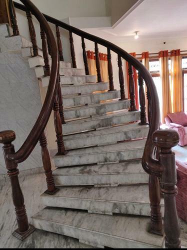 Hostal Dhairya Villa Channi Himmat