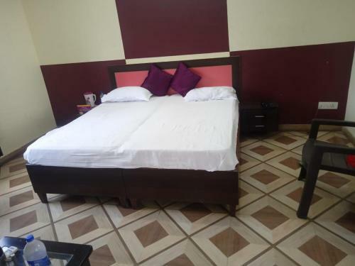 Hotel Siddharth By Wb Economy