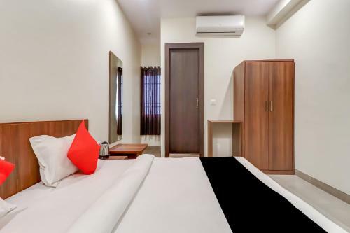 Hotel Collection O 80333 The Royal Hills Premium