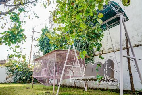 Hostal Oyo 78707 Pink House