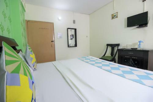 Hostal Oyo 78707 Pink House