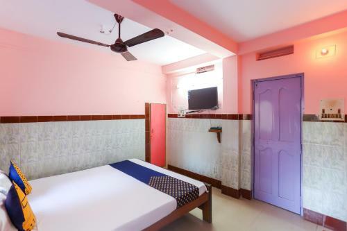 Oyo 8593 Hotel Supernova