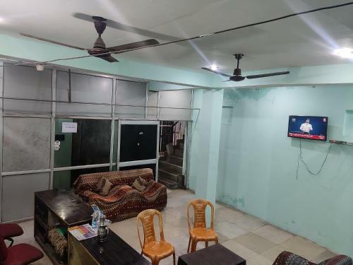 Hostal Shri Radhe Krishna Guest House