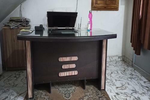 Hotel Pop 84583 Oyo Rl