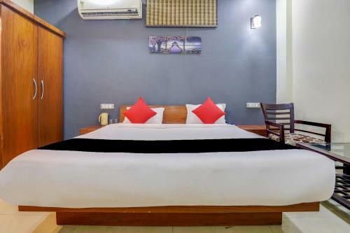 Vaccinated Staff - Capital O 31390 Hotel Ambrosia