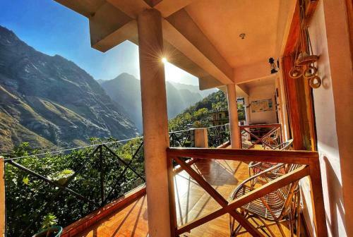 Abode Luxurious Stay