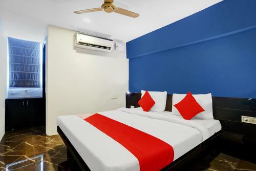Oyo 82374 Hotel S9
