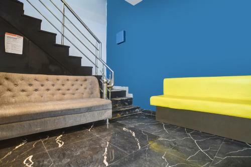 Oyo 82374 Hotel S9
