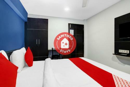 Oyo 82374 Hotel S9