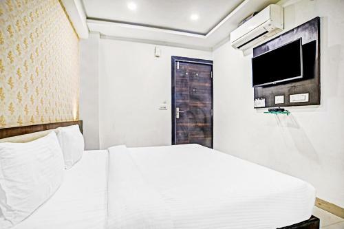 Townhouse 499 Hotel Lnk