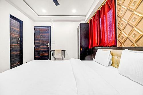 Townhouse 499 Hotel Lnk