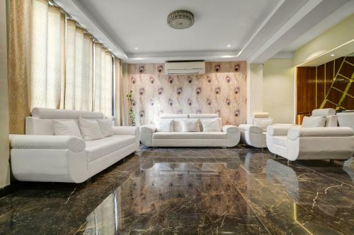 Townhouse 499 Hotel Lnk
