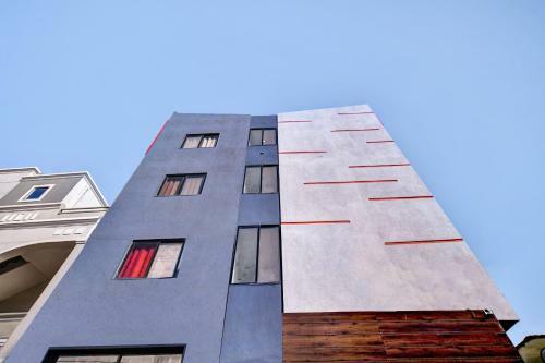 Townhouse 499 Hotel Lnk