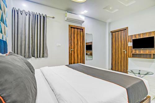 Collection O 82620 Vpawar Hotel & Restaurant