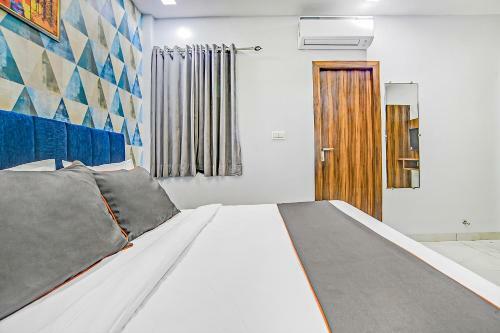Collection O 82620 Vpawar Hotel & Restaurant