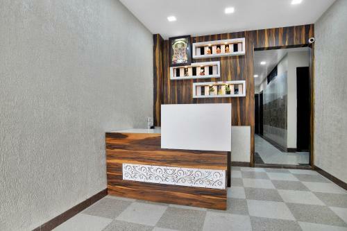 Oyo 82307 Hotel Zodiac