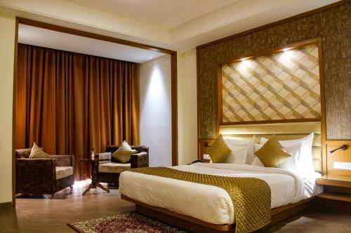 Hotel Clarion Inn Indore