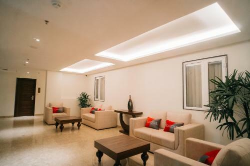 Hotel Playotel Premier Vijay Nagar