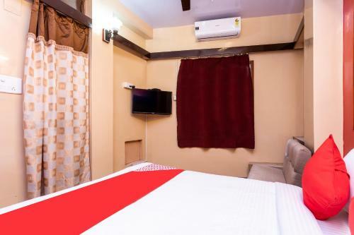 Oyo 26754 Shree Malak Hotel