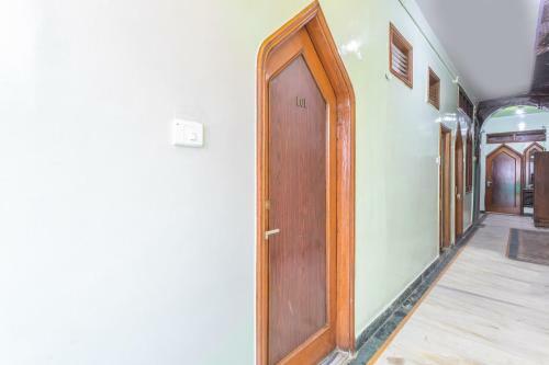 Oyo 26754 Shree Malak Hotel
