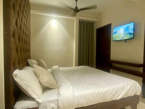 Hotel Vrindavan Palace
