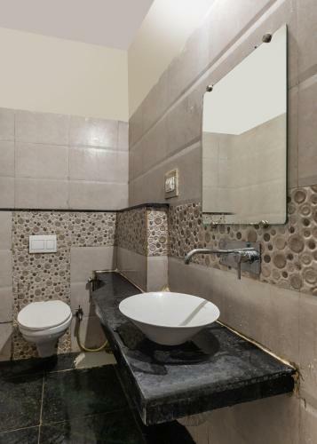 Hotel Rk Rooms & Home Stay