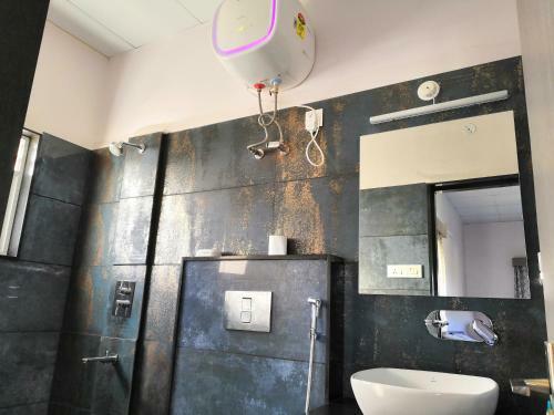 Shrivardhan Homestay