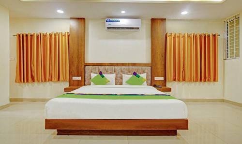 Hotel Treebo Trend Royal Empire Indore