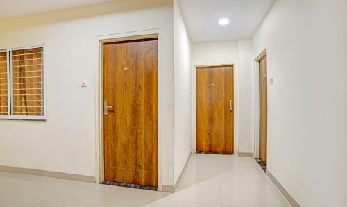 Hotel Treebo Trend Royal Empire Indore