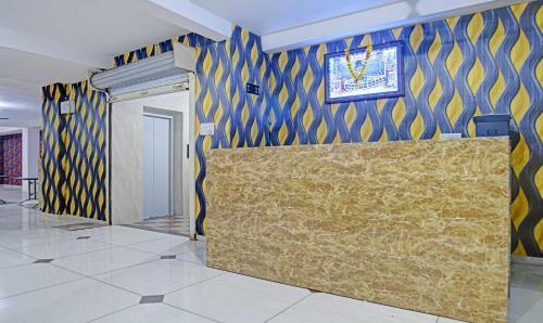 Hotel Treebo Trend Royal Empire Indore