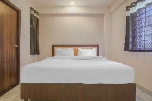 Collection O 83139 Hotel Stay Link