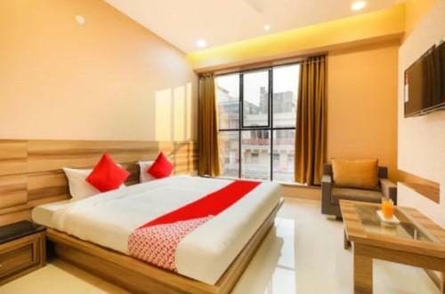 Hotel Giri Shankara