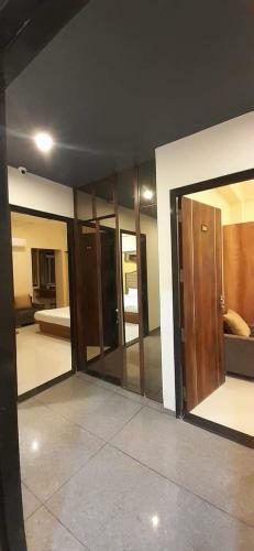 Hotel Giri Shankara