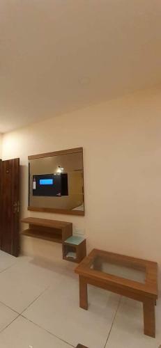 Hotel Giri Shankara