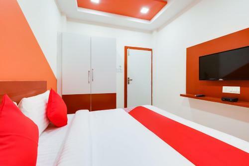 Collection O 60423 Hotel Sr