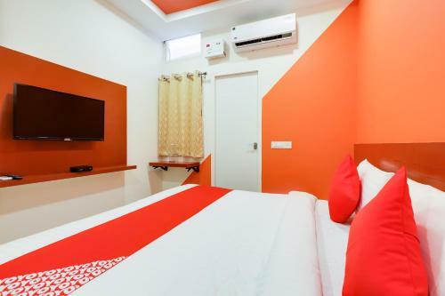 Collection O 60423 Hotel Sr