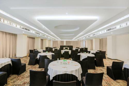 Hotel Sarovar Portico , Indore